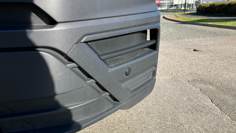Volkswagen Crafter Cr35 Lwb Diesel Fwd 2.0 TDI 140PS Commerce High Roof Van